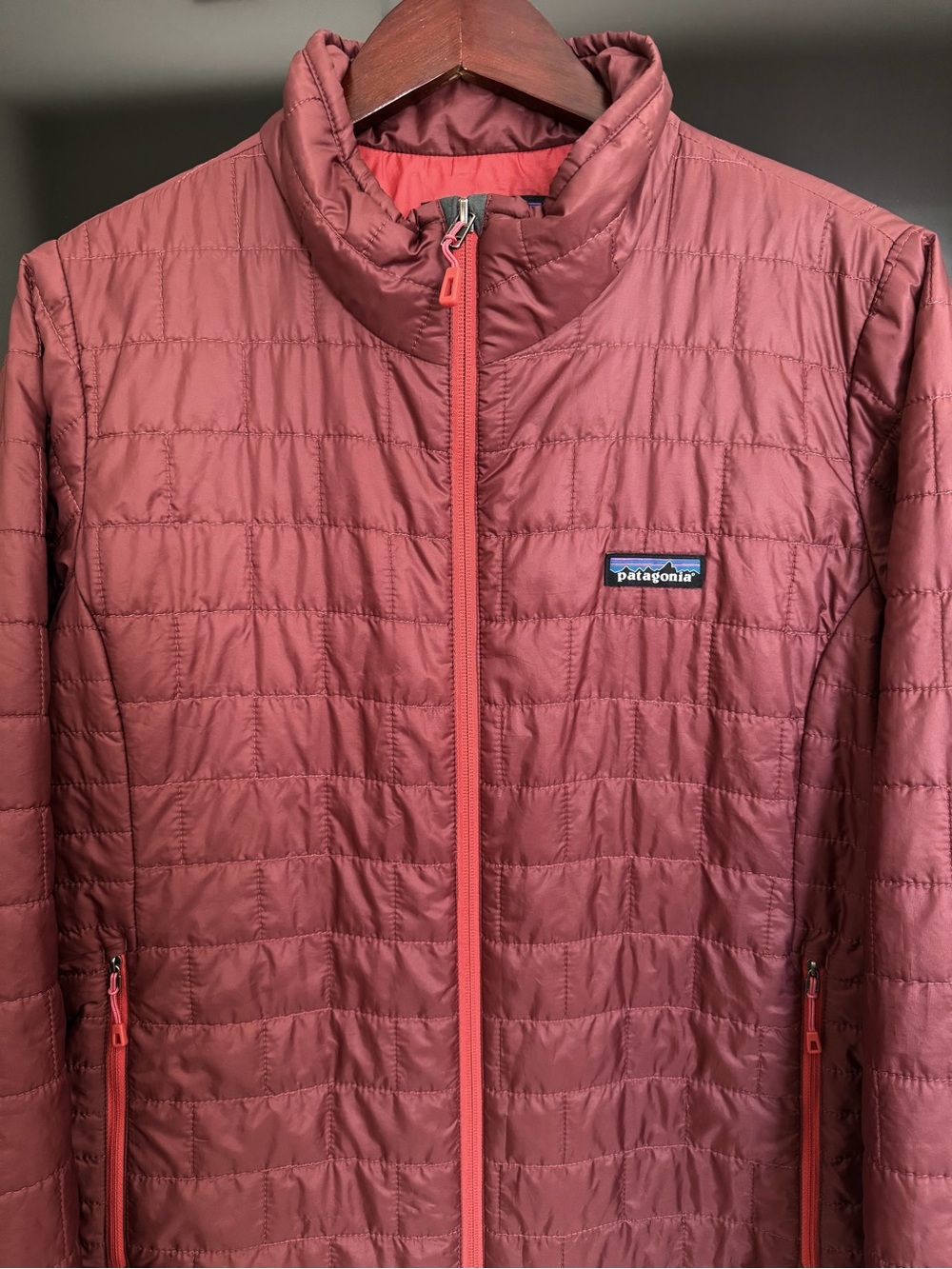 SALE! Patagonia Nano Puff Jacket Womens XL Red Puffer Coat Excellent Condition